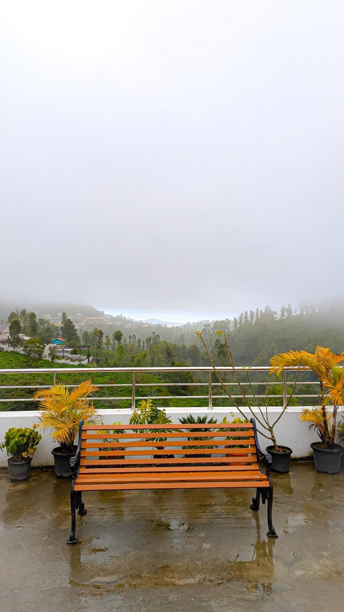 Valley View Inn, Kotagiri Exteriör bild