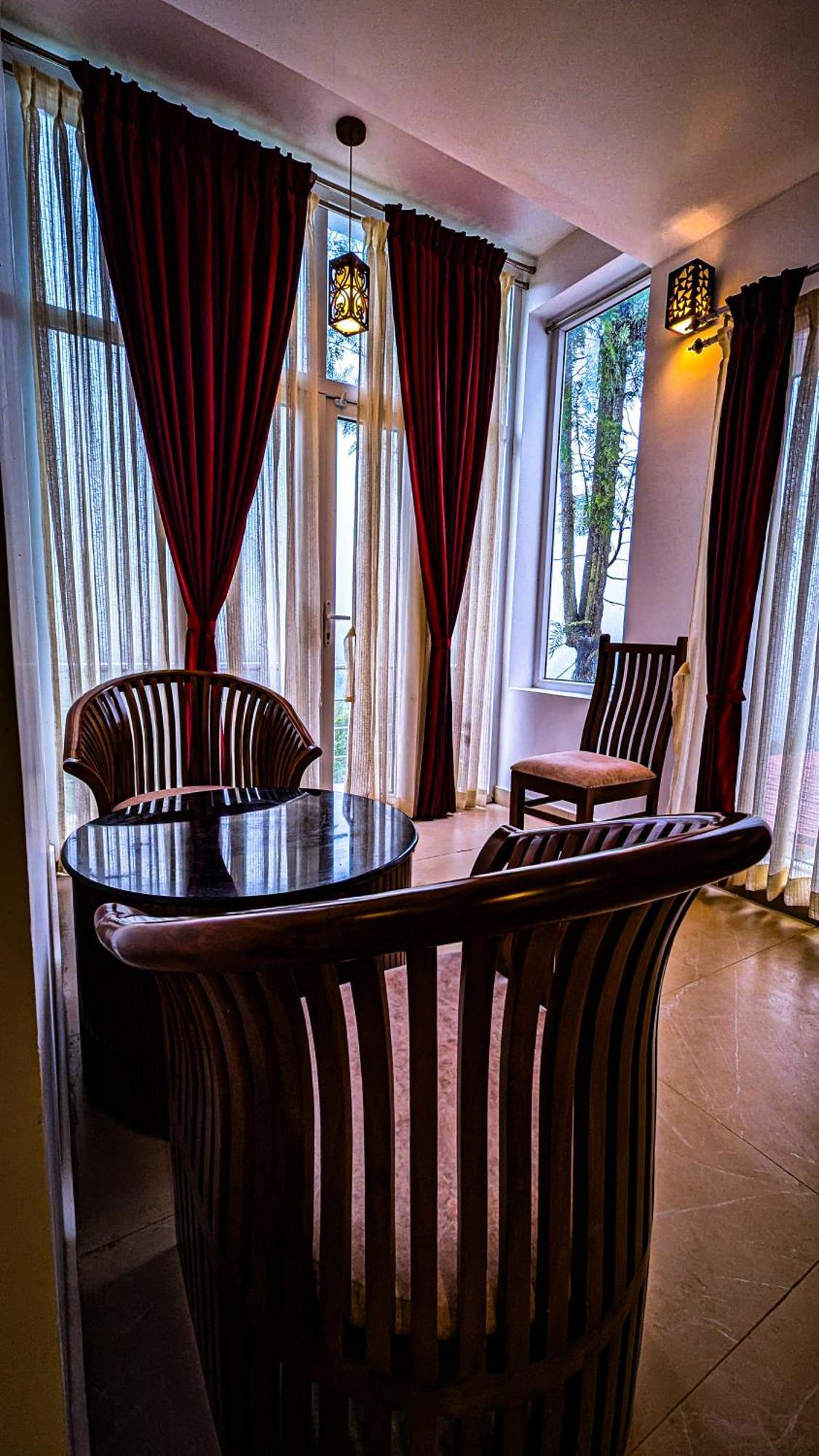Valley View Inn, Kotagiri Exteriör bild