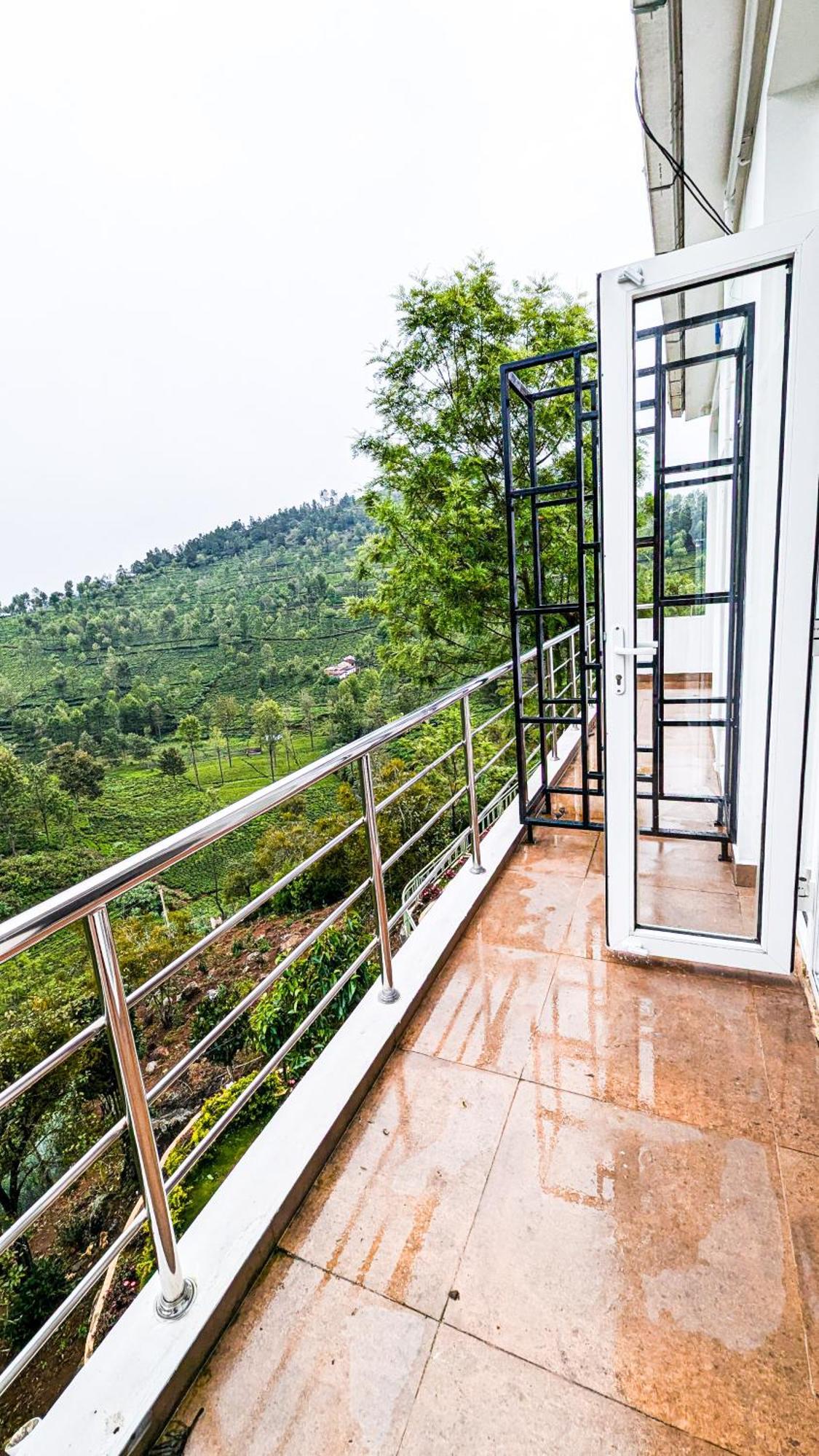 Valley View Inn, Kotagiri Exteriör bild