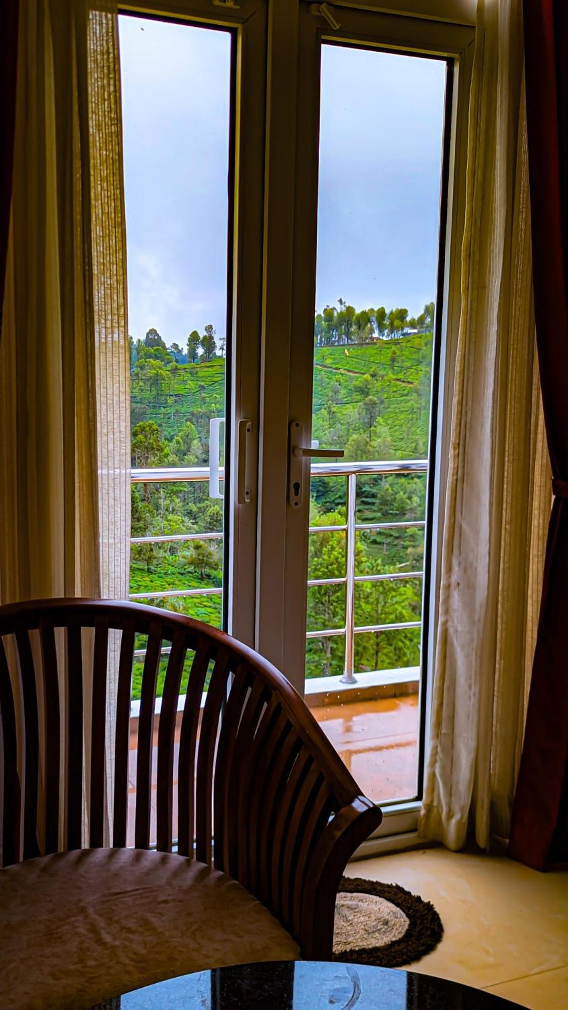 Valley View Inn, Kotagiri Exteriör bild